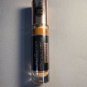 Revolution Conceal & Define Infinite Concealer - C10 Light Neutral (Beige/Tan)